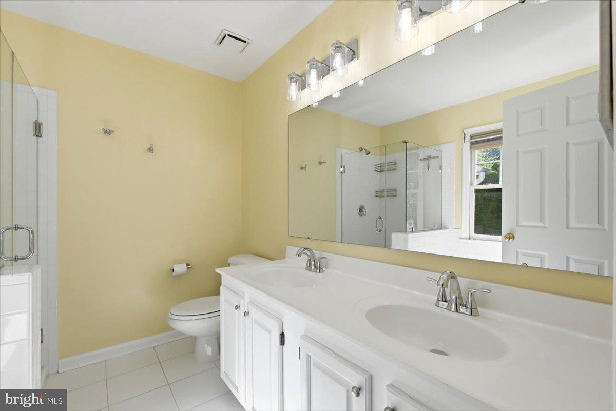 1213 Weatherstone Court Reston, VA 20194 - Photo 25 of 41