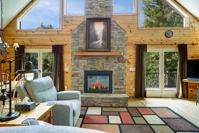 $460,000 | 220 Cold Branch Lane, Hayesville, NC 28904