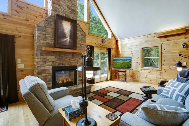 $460,000 | 220 Cold Branch Lane, Hayesville, NC 28904