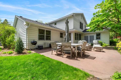$825,000 | 4742 Gaywood Drive, Minnetonka, MN 55345