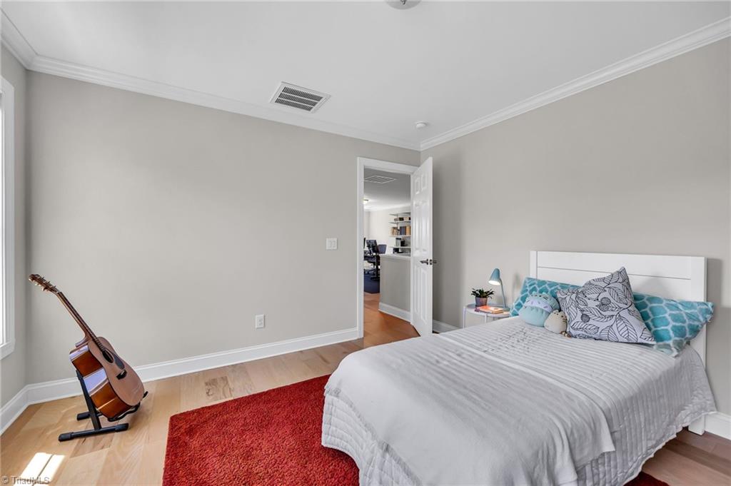 2806 Fallin Court High Point, NC 27262 - Photo 33 of 43 Gallery Image 33