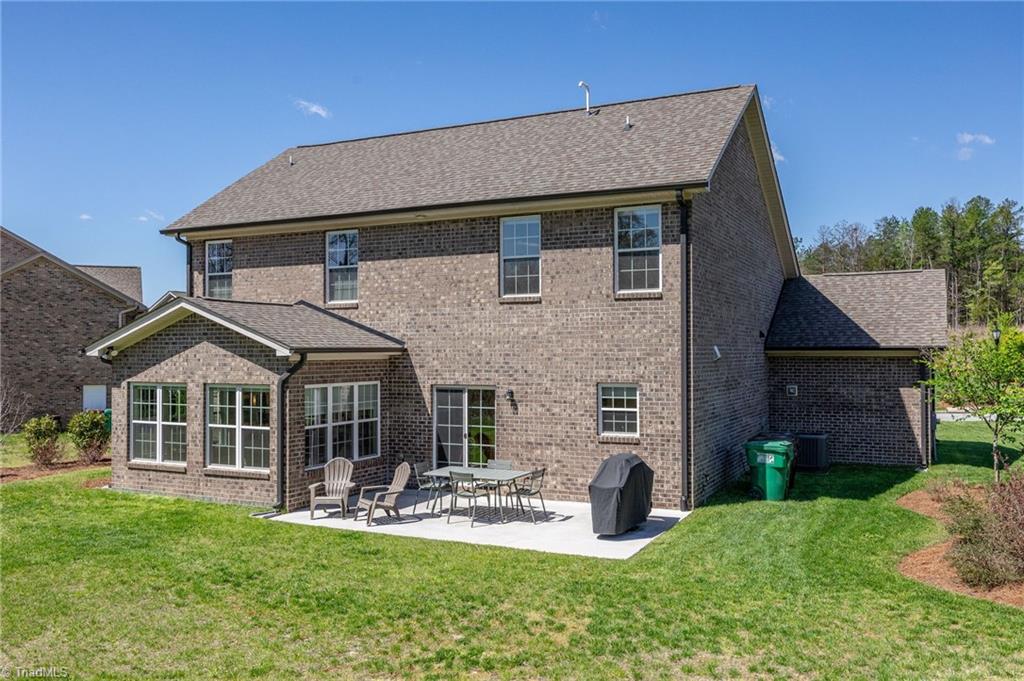 2806 Fallin Court High Point, NC 27262 - Photo 39 of 43 Gallery Image 39