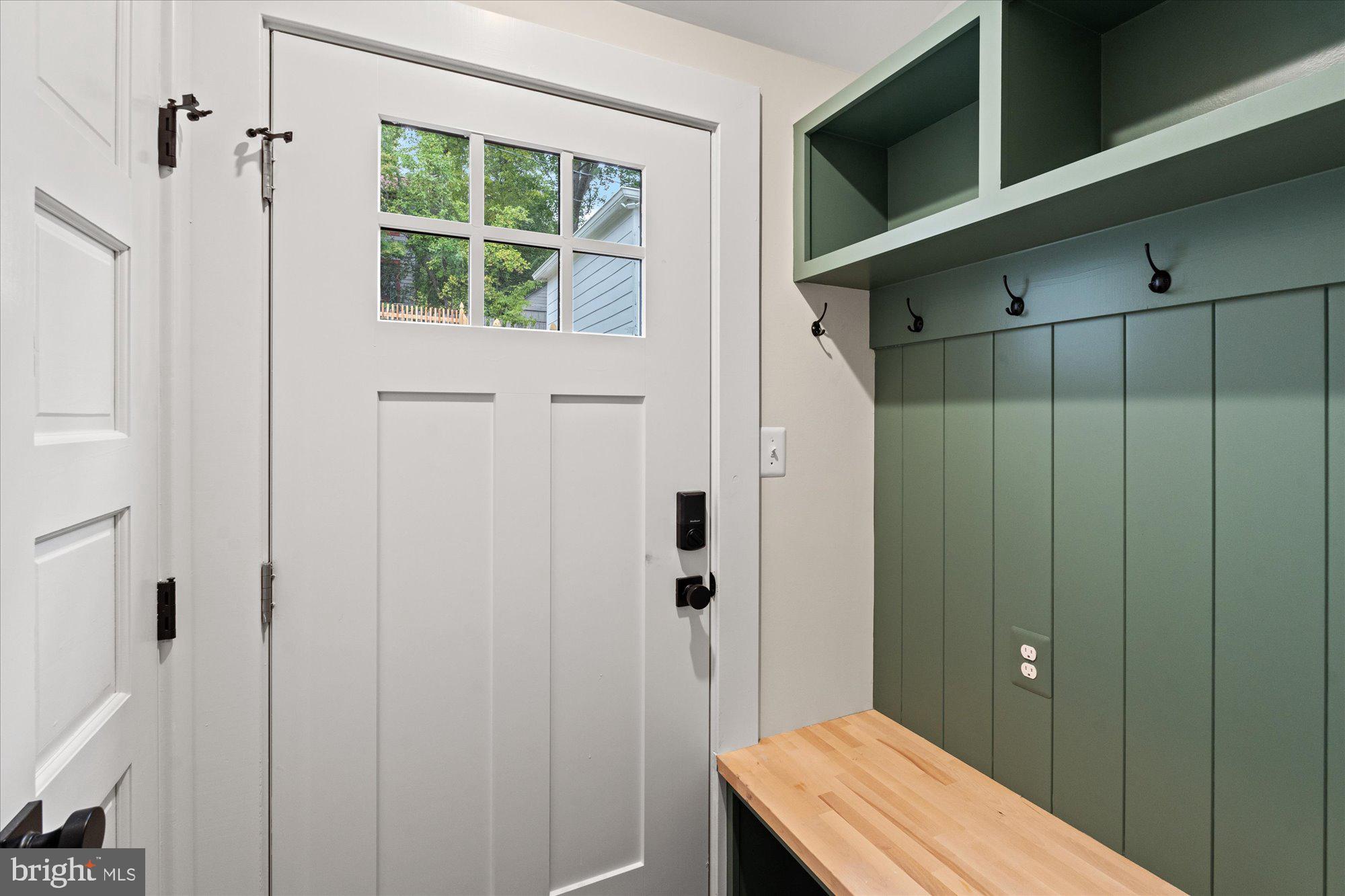 1504 Russell Road Alexandria, VA 22301 - Photo 14 of 27