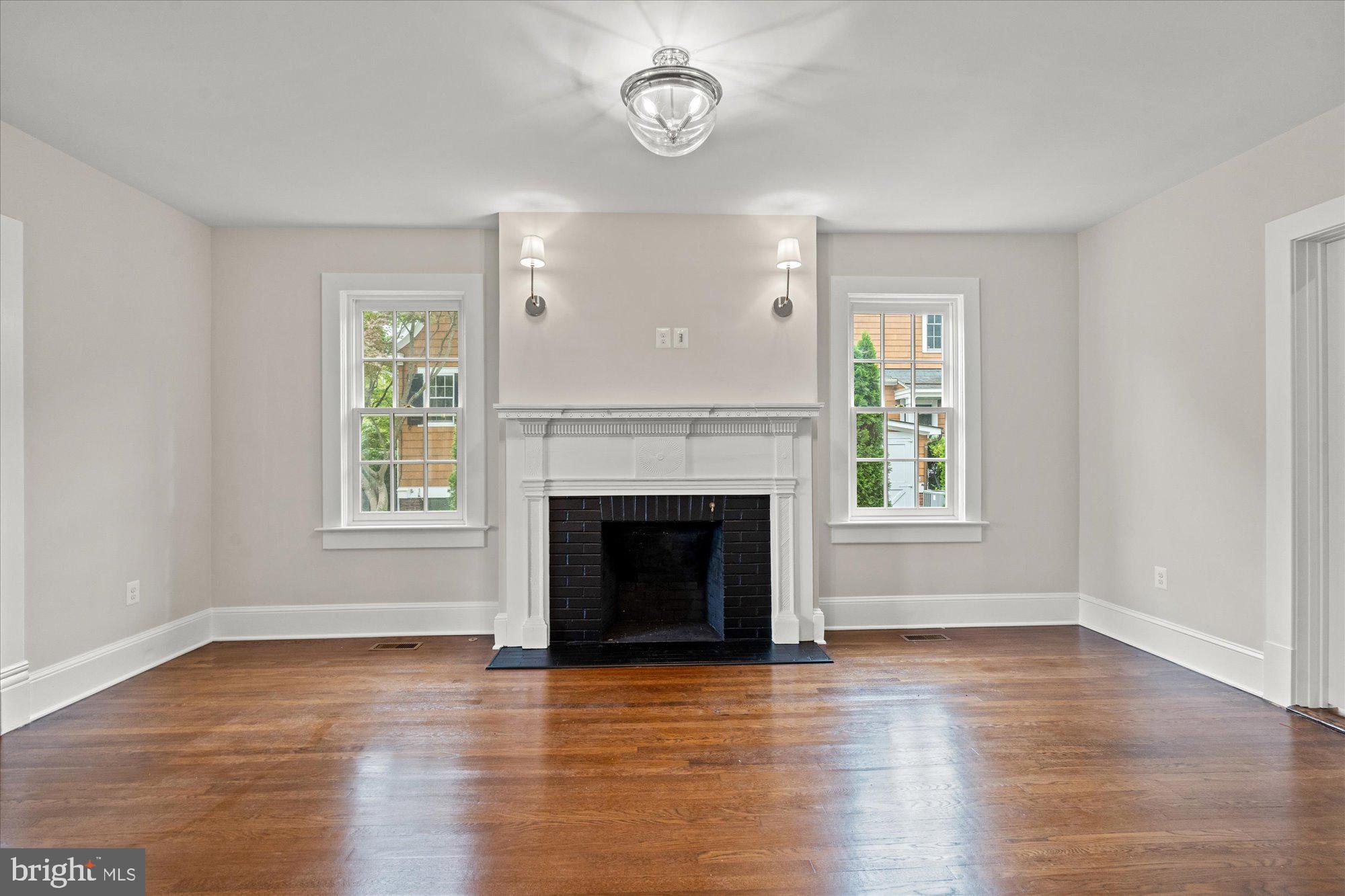 1504 Russell Road Alexandria, VA 22301 - Photo 3 of 27