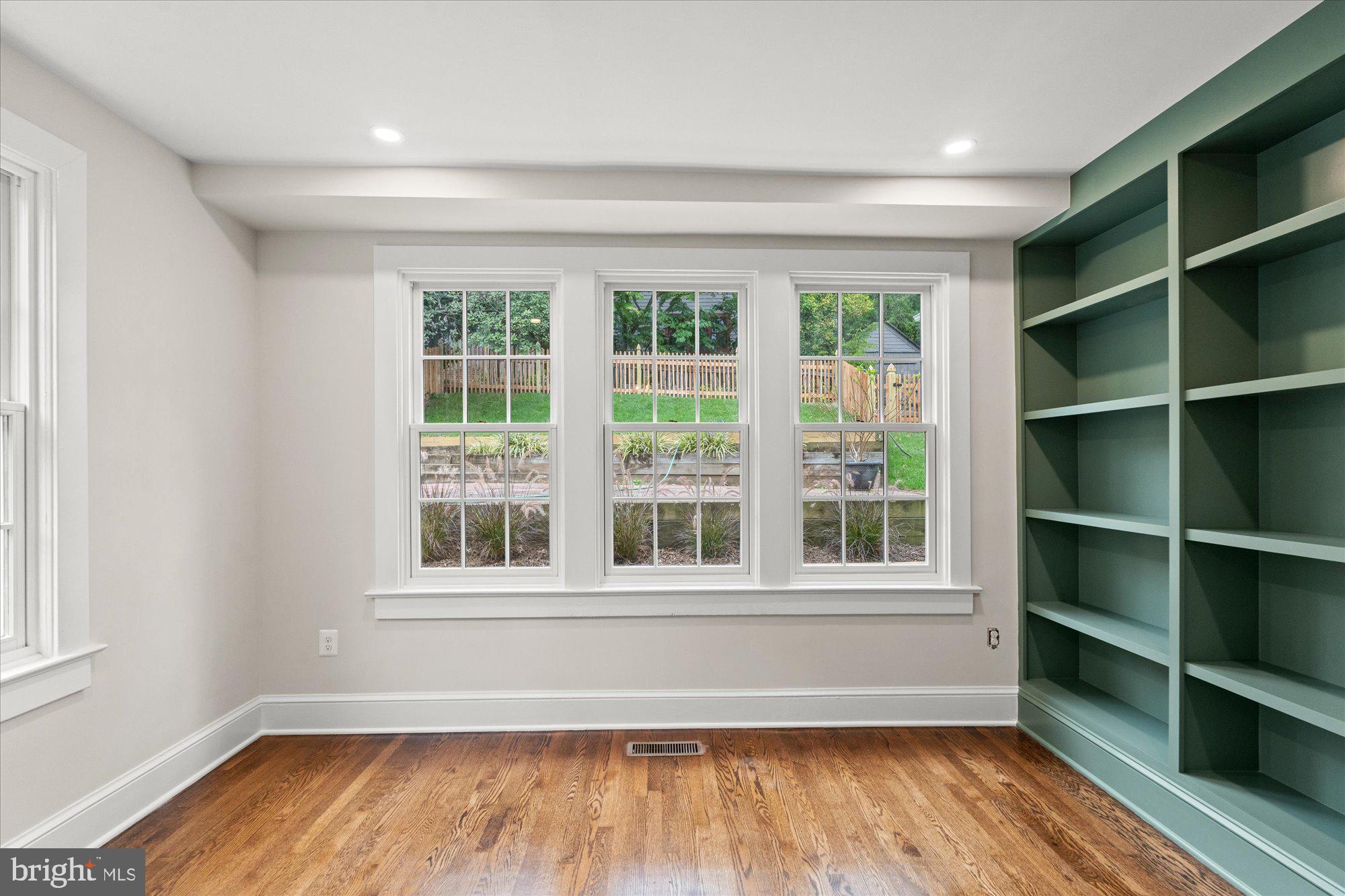 1504 Russell Road Alexandria, VA 22301 - Photo 7 of 27
