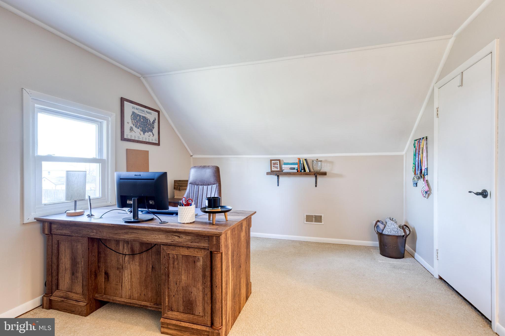 1911 Sunberry Road Dundalk, MD 21222 - Photo 22 of 38 a view of workspace with furniture