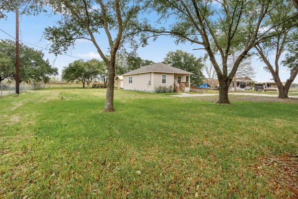 $1,700 | 6927 David Street, Pearland, TX 77584