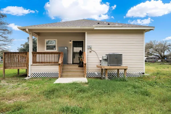 $1,700 | 6927 David Street, Pearland, TX 77584
