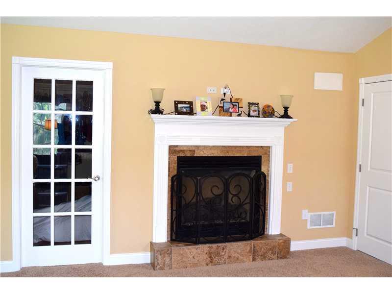504 Kerrwood Road Pittsburgh, PA 15215 - Photo 17 of 25 Master Bedroom.