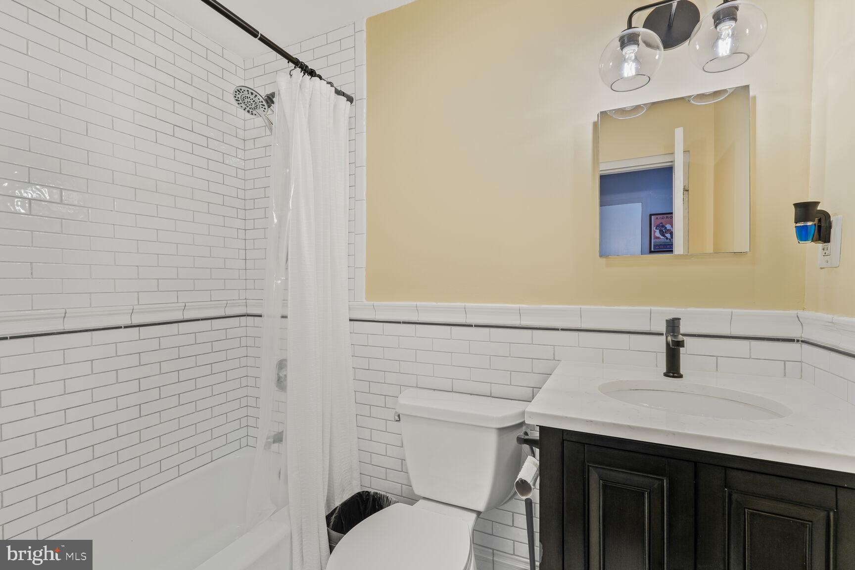 1851 Columbia Road Northwest, Unit 310 Washington, DC 20009 - Photo 9 of 14 Gallery Image 9