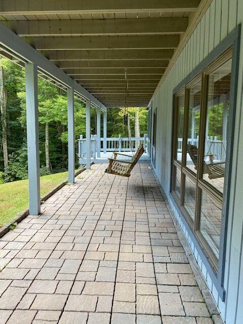 7027 Birchfield Road Wise, VA 24293 - Photo 13 of 61 Downstairs patio