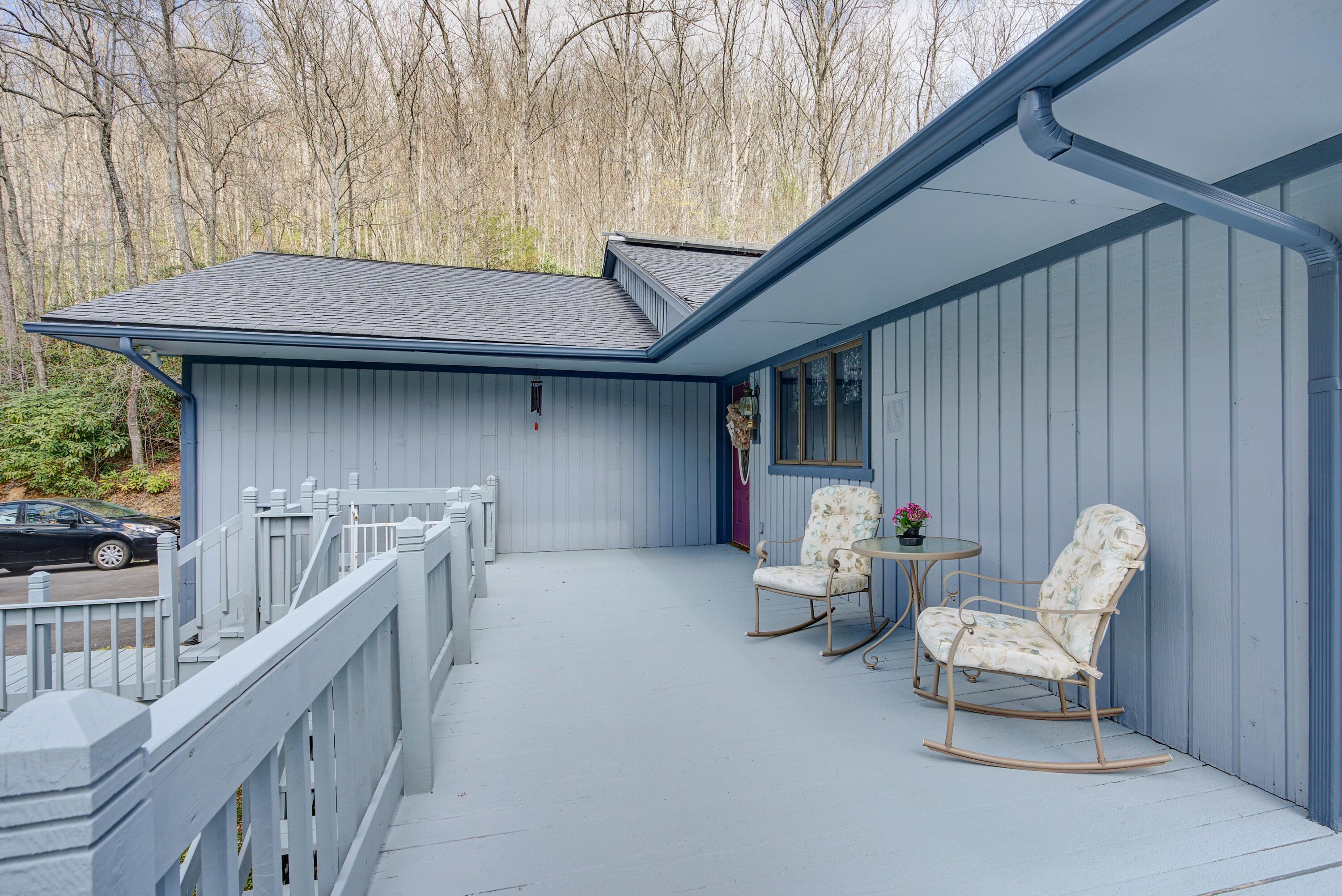 7027 Birchfield Road Wise, VA 24293 - Photo 16 of 61 entry from deck