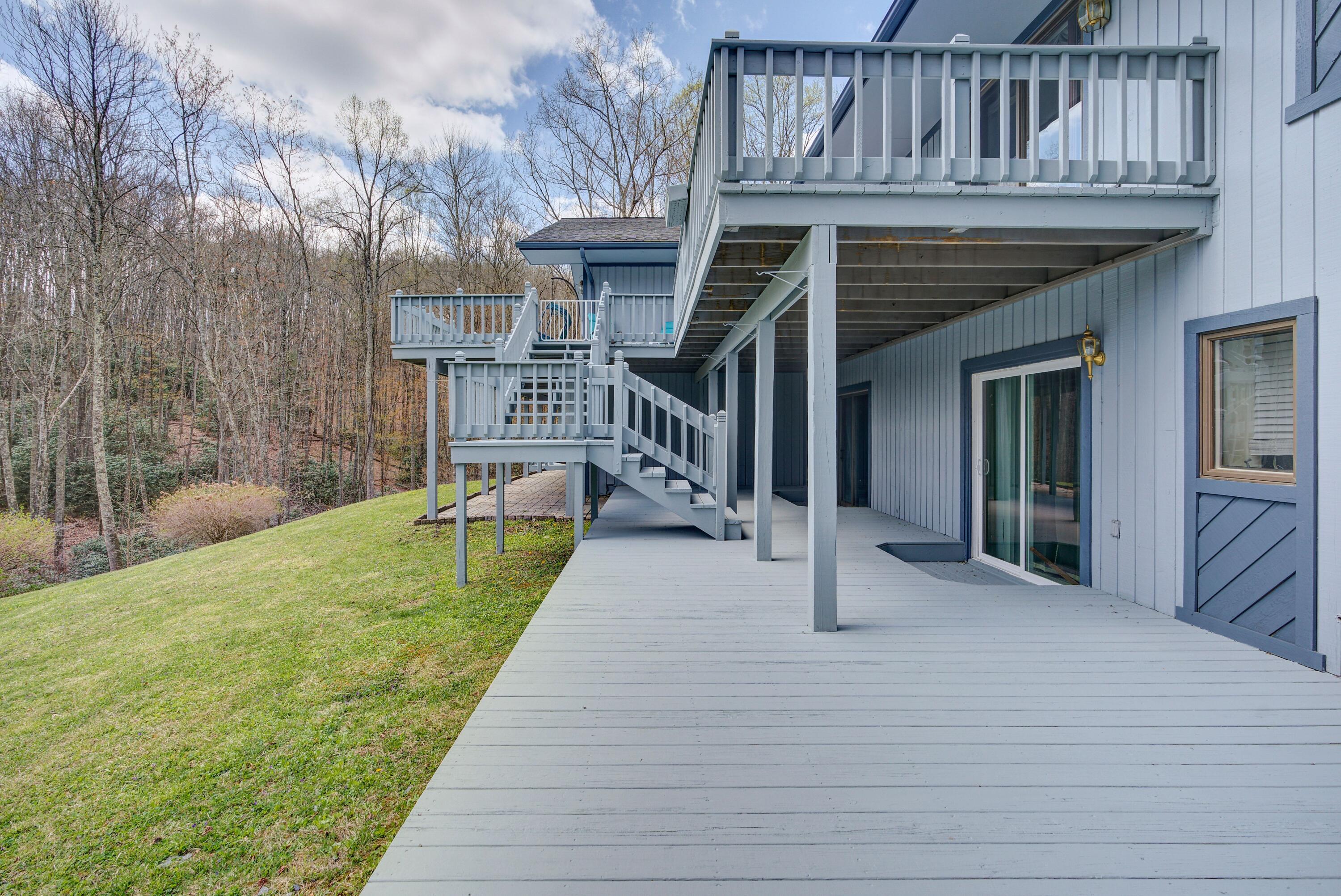 7027 Birchfield Road Wise, VA 24293 - Photo 22 of 61 Upper-lower deck