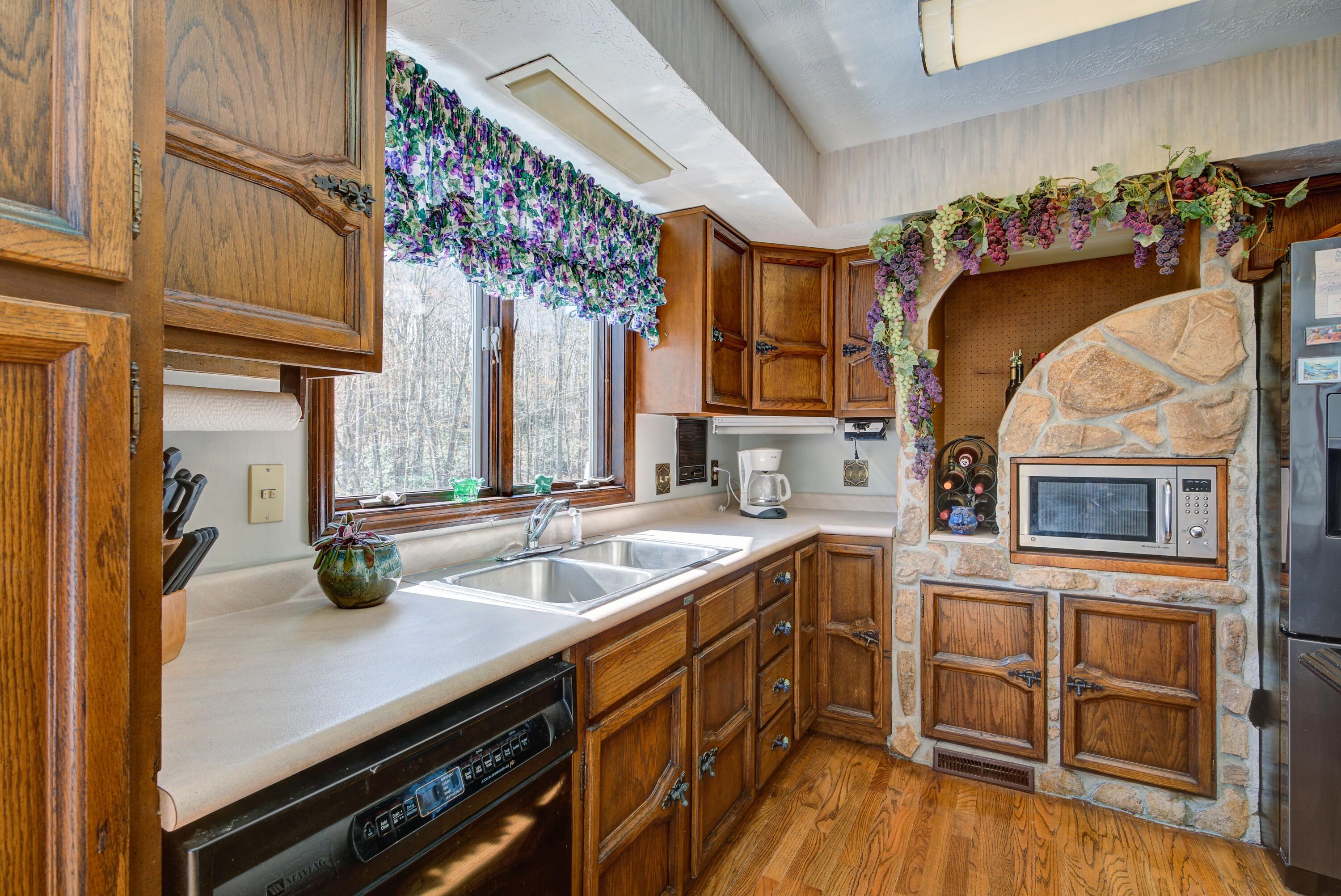 7027 Birchfield Road Wise, VA 24293 - Photo 30 of 61 kitchen 3