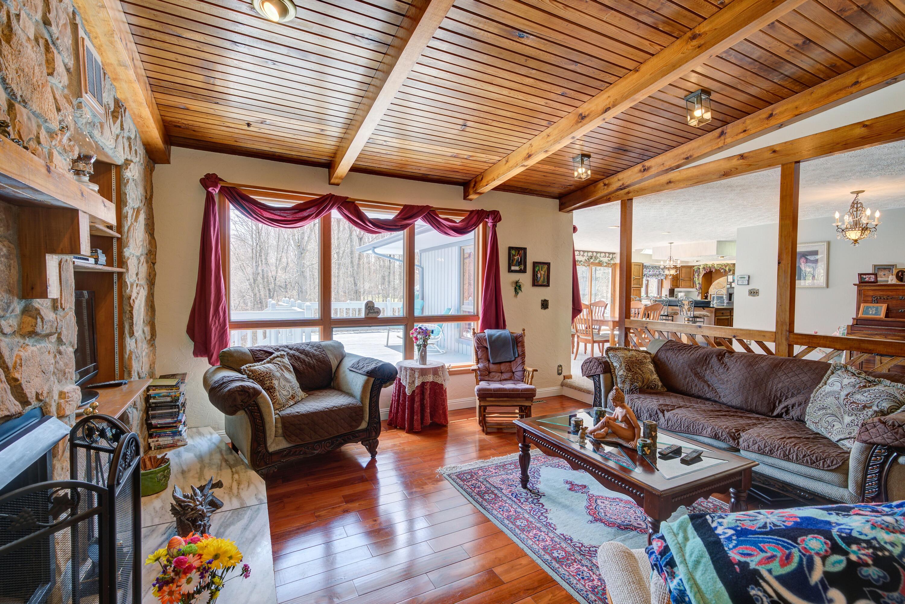 7027 Birchfield Road Wise, VA 24293 - Photo 37 of 61 window view