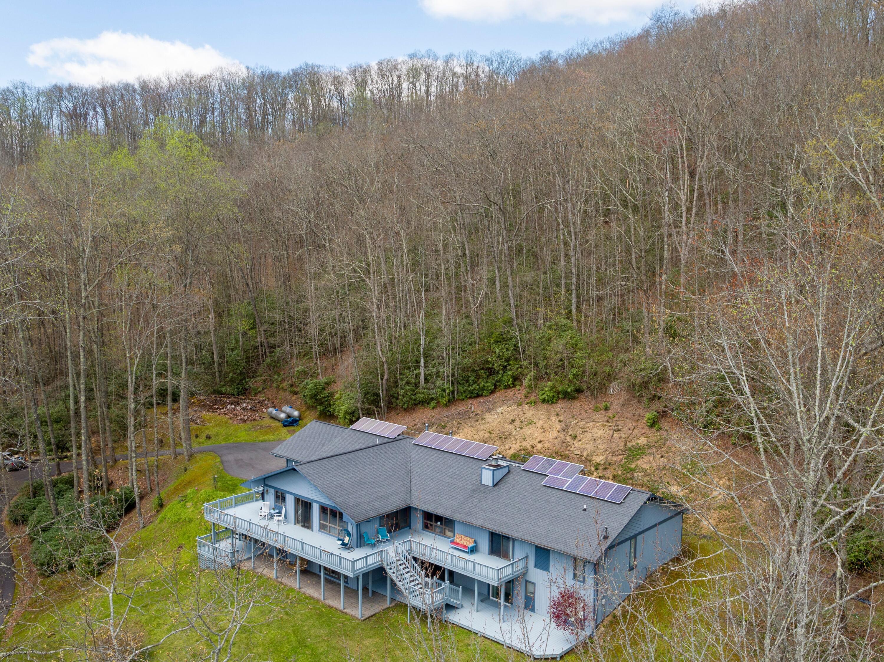 7027 Birchfield Road Wise, VA 24293 - Photo 5 of 61 view 5