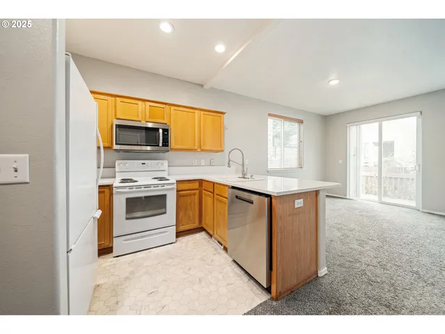 $379,000 | 7829 Northeast 24th Court, Vancouver, WA 98665