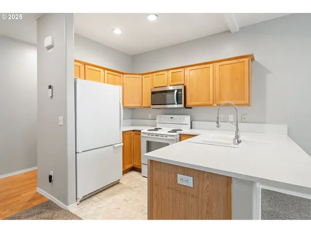 $379,000 | 7829 Northeast 24th Court, Vancouver, WA 98665