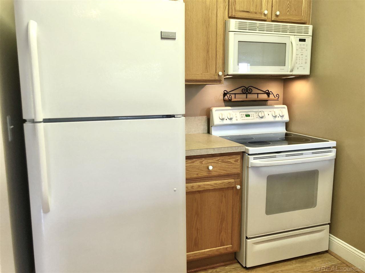 39188 Hayes Road, Unit #27 Clinton Township, MI 48038 - Photo 12 of 82 Gallery Image 12