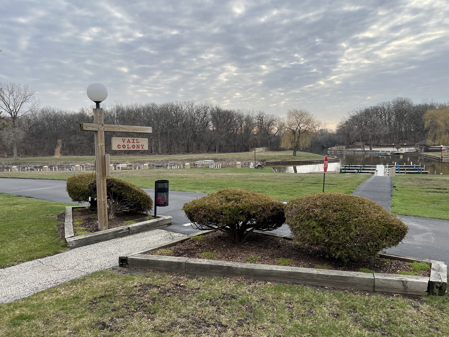 57 Vail Colony, Unit 7 Fox Lake, IL 60020 - Photo 24 of 25 a view of a park