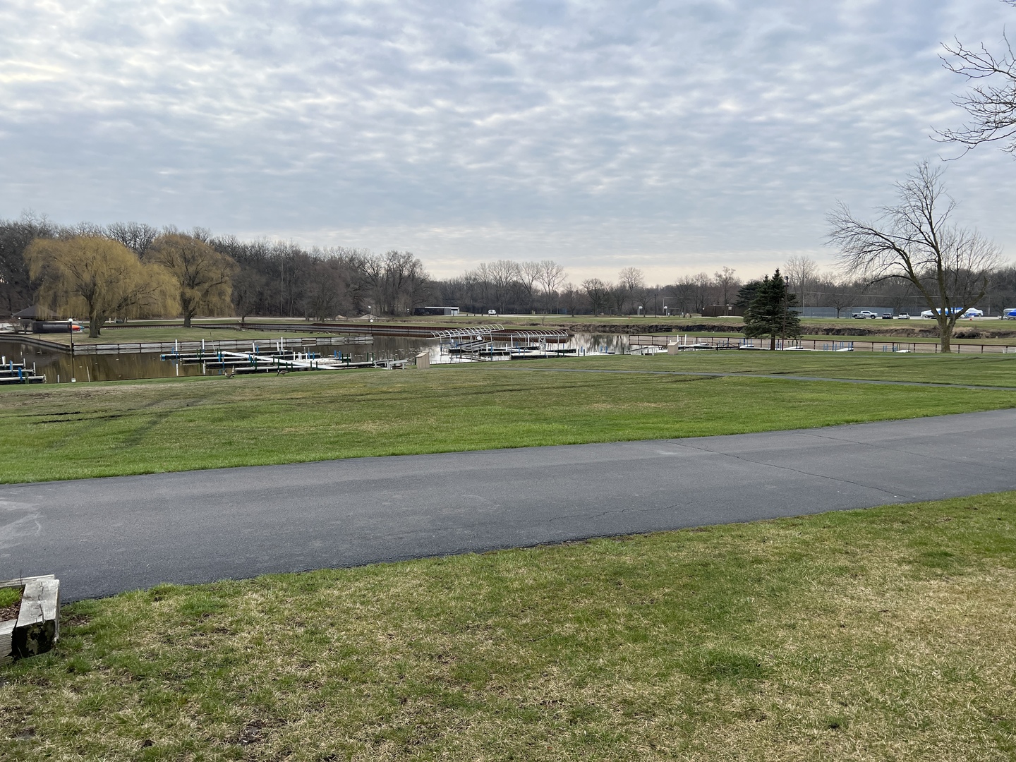 57 Vail Colony, Unit 7 Fox Lake, IL 60020 - Photo 25 of 25 a view of a golf course with a lake
