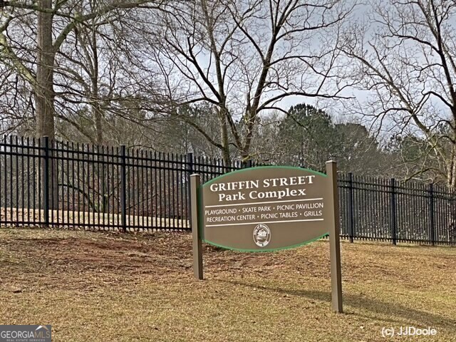 21 Smith Street Grantville, GA 30220 - Photo 11 of 72