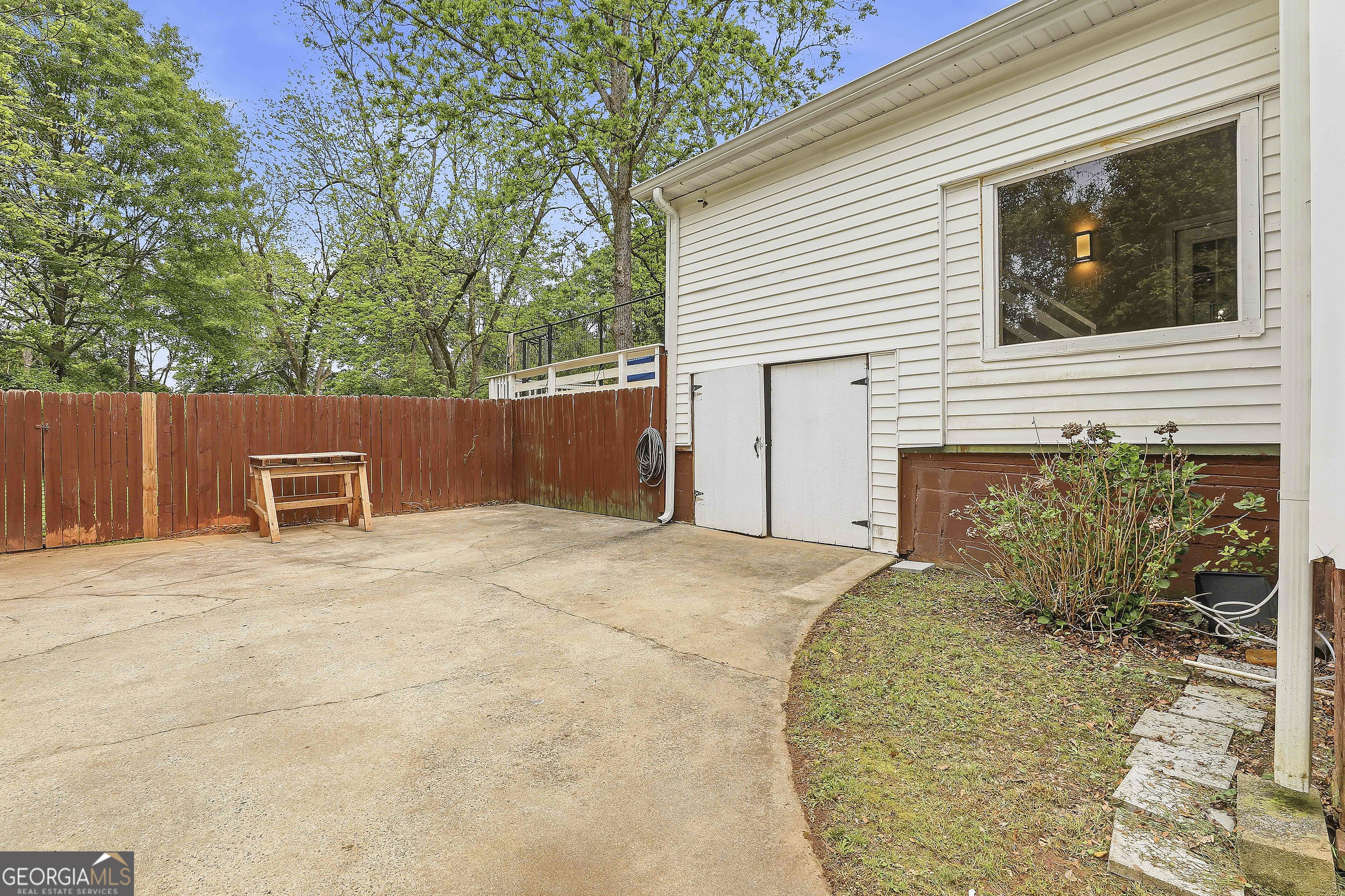 21 Smith Street Grantville, GA 30220 - Photo 72 of 72 a view of outdoor space and front view of a house