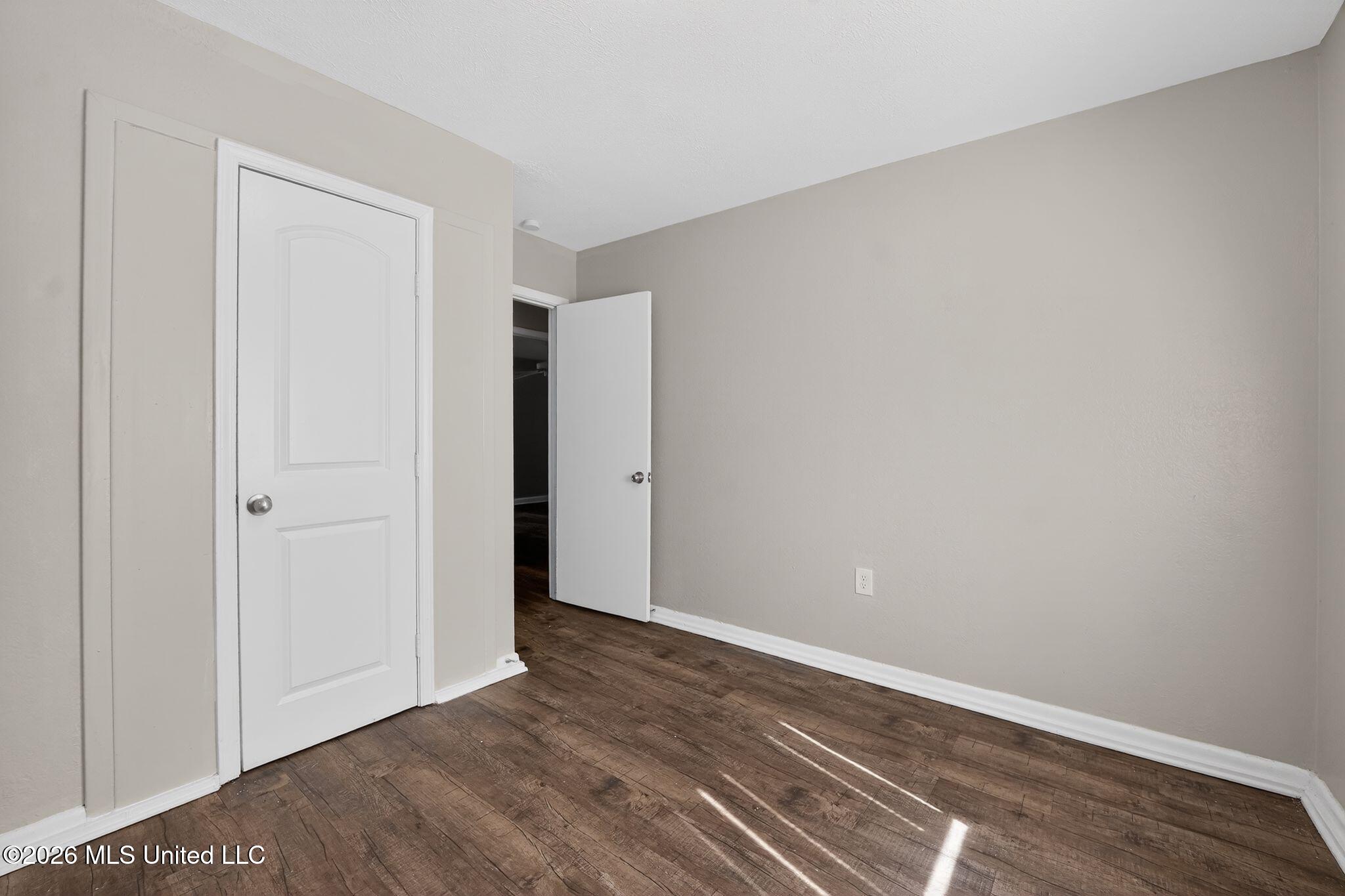 3045 Suncrest Drive Jackson, MS 39212 - Photo 32 of 39 33_3045_Suncrest_Dr_Jackson_MS_39212-Bed
