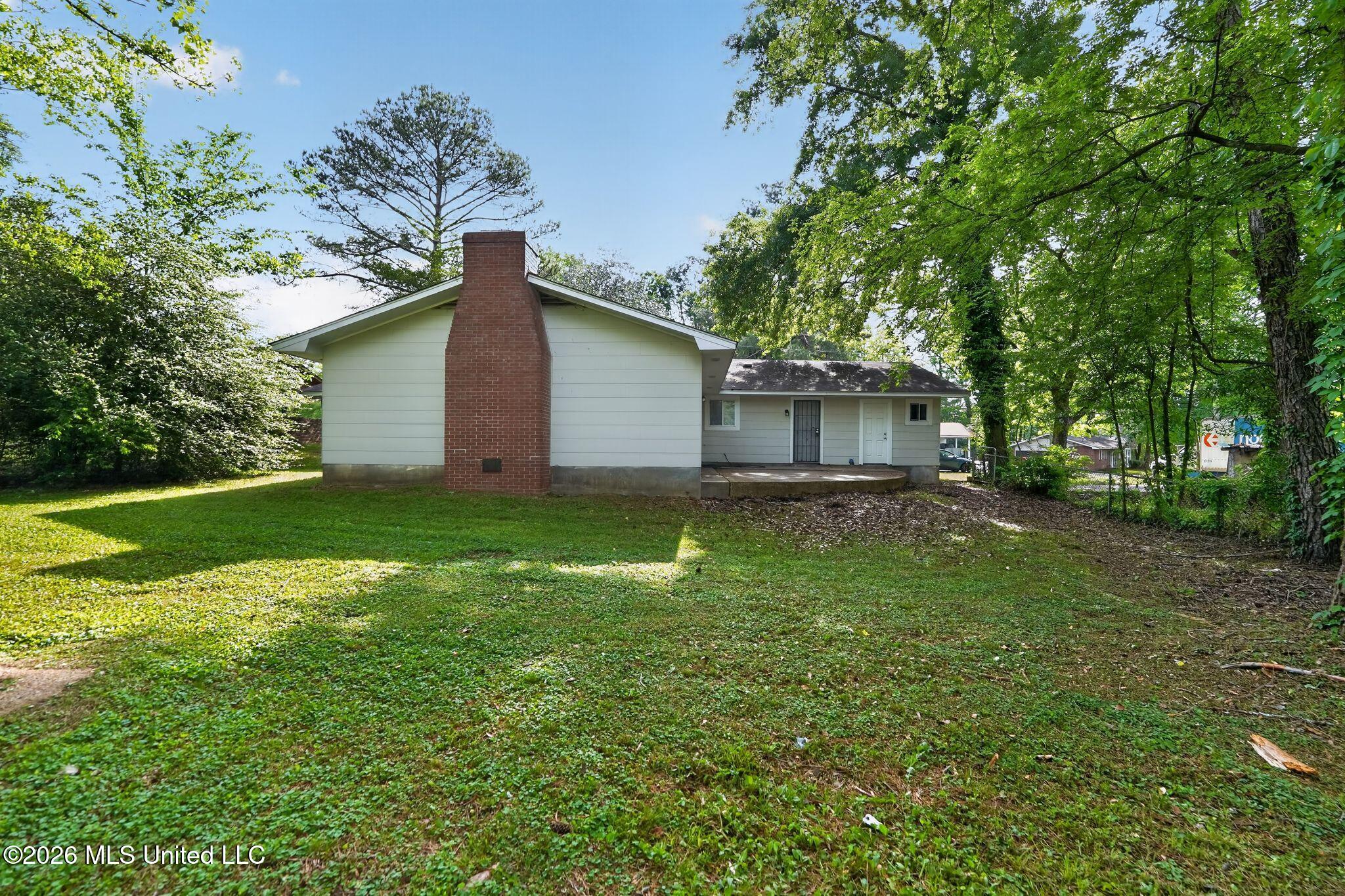 3045 Suncrest Drive Jackson, MS 39212 - Photo 36 of 39 07_3045_Suncrest_Dr_Jackson_MS_39212-Ext