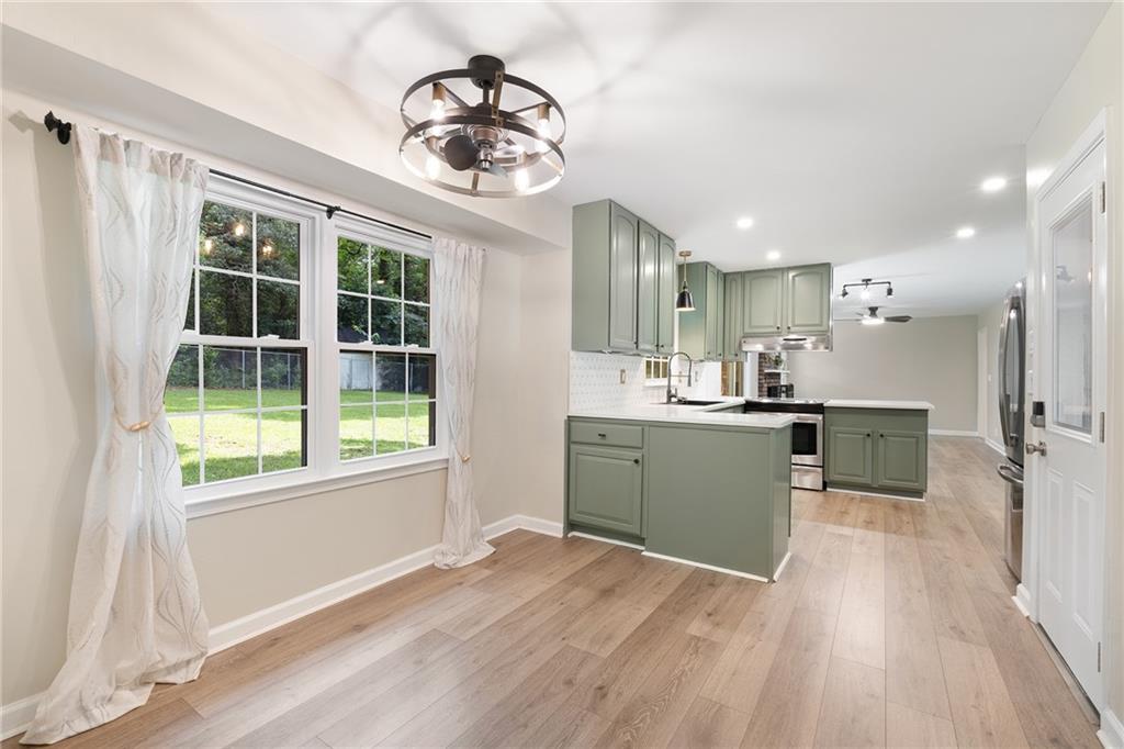 536 Rimrock Trail Stone Mountain, GA 30083 - Photo 21 of 45