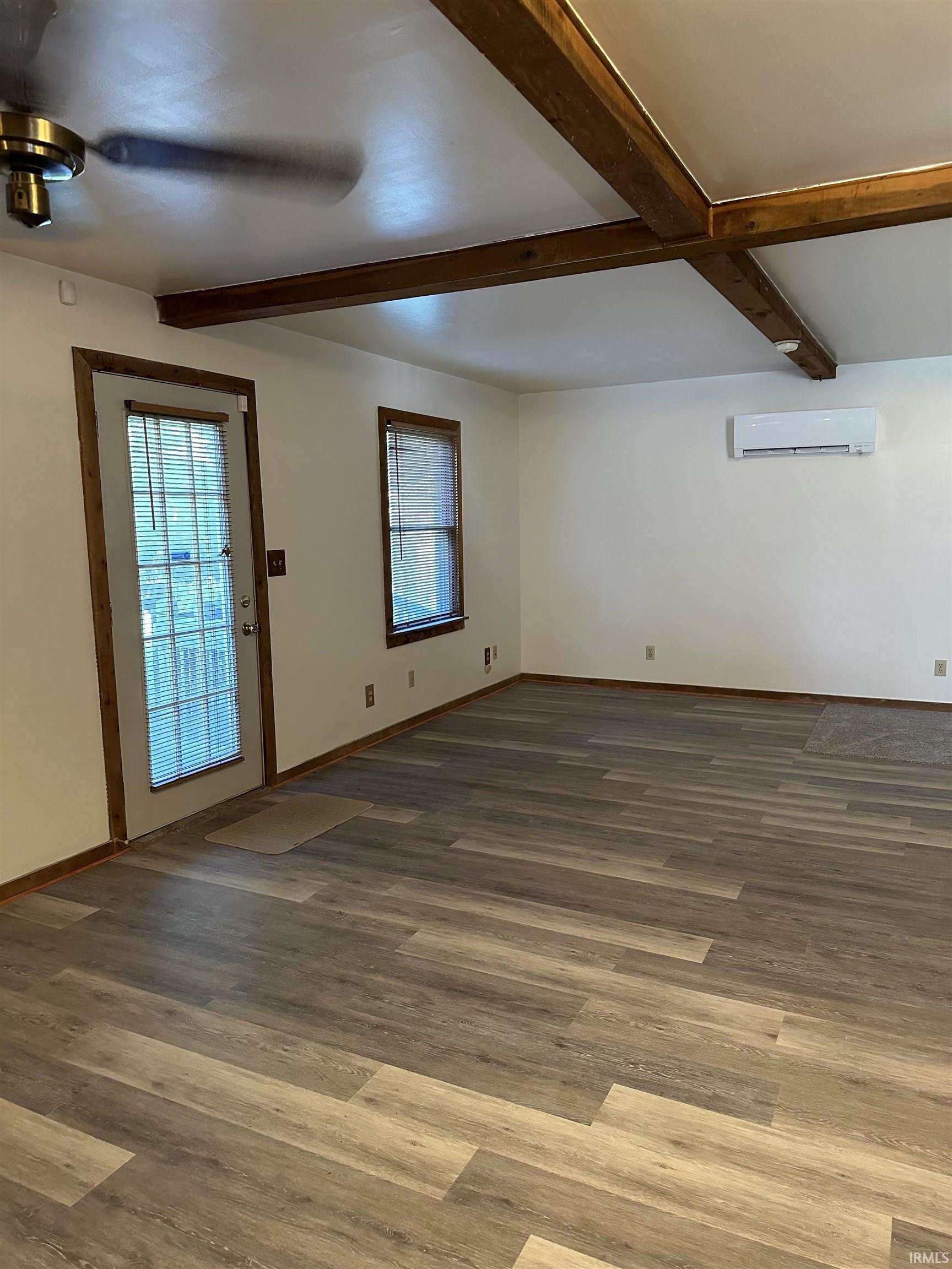 3260 North 190th Road West Bloomfield, IN 47424 - Photo 7 of 33