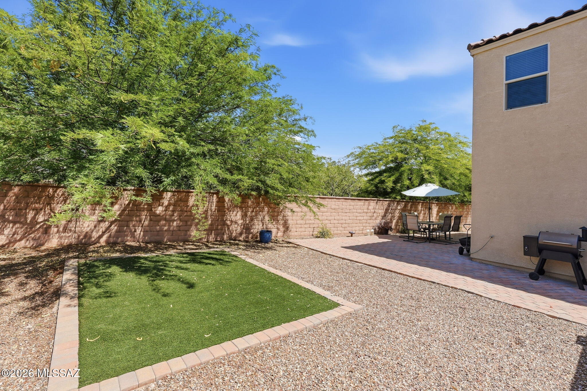 7528 South Circulo Rio Blanco Tucson, AZ 85756 - Photo 32 of 40 Side yard with grass