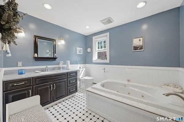 $500,000 | 8 Windward Lane, Ledyard, CT 06339