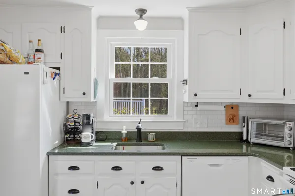 $500,000 | 8 Windward Lane, Ledyard, CT 06339