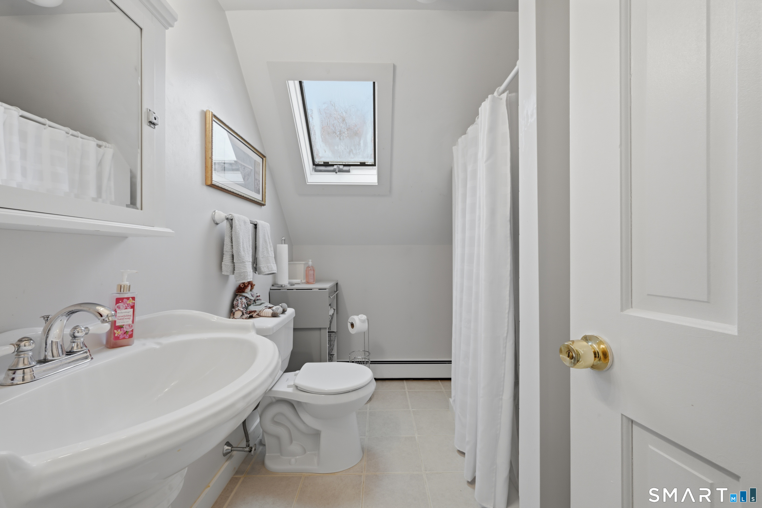 8 Windward Lane Ledyard, CT 06339 - Photo 25 of 37 Bathroom Upper Level