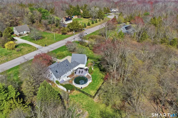 $500,000 | 8 Windward Lane, Ledyard, CT 06339