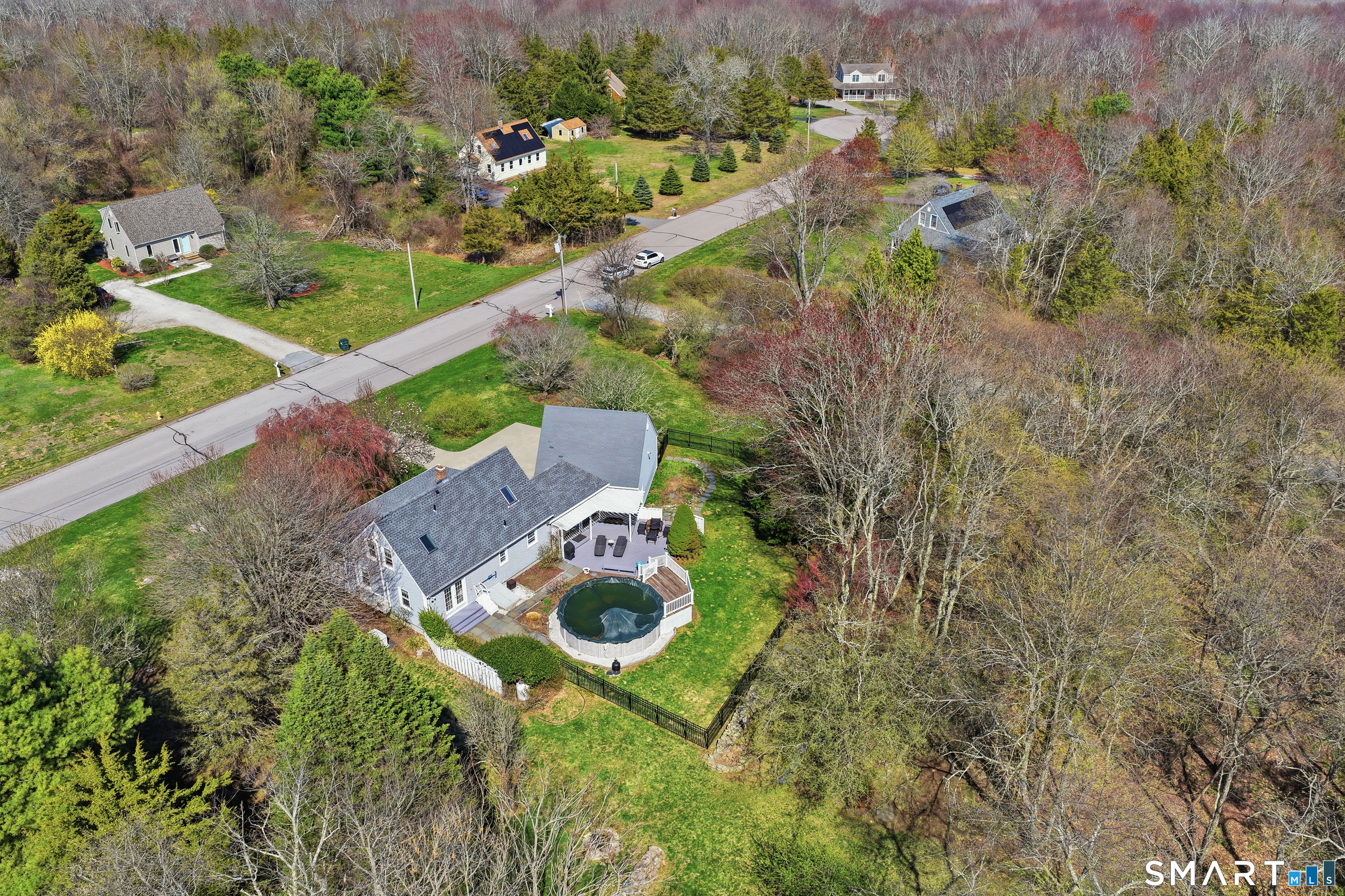 8 Windward Lane Ledyard, CT 06339 - Photo 6 of 37