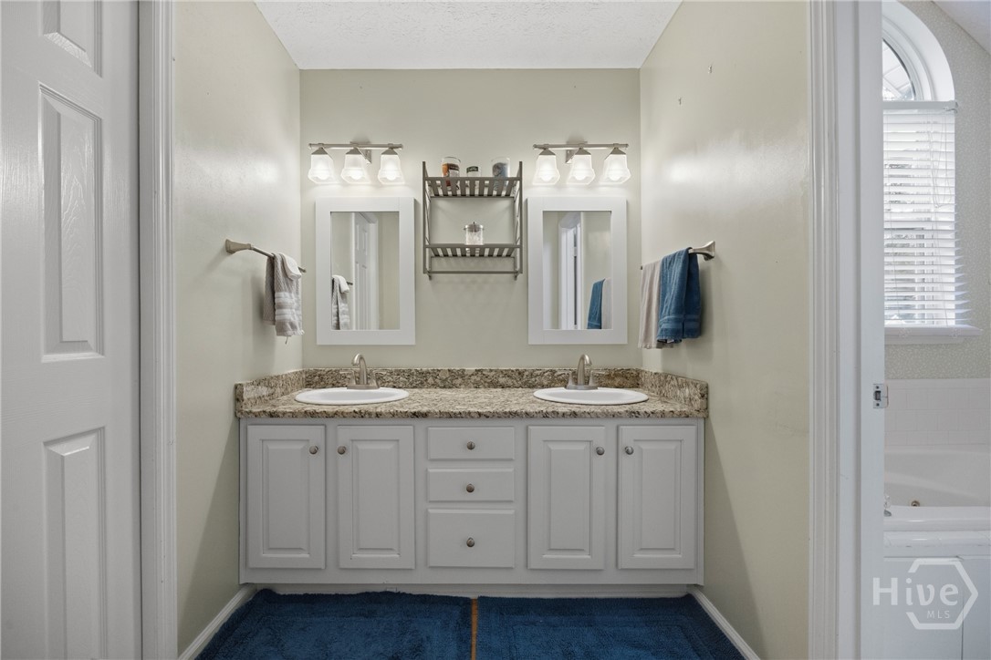 6 Barons Way Savannah, GA 31419 - Photo 14 of 28 Owners Ensuite
