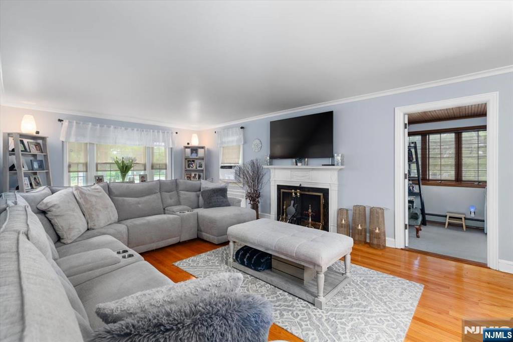 84 Raymond Avenue Rutherford, NJ 07070 - Photo 7 of 42