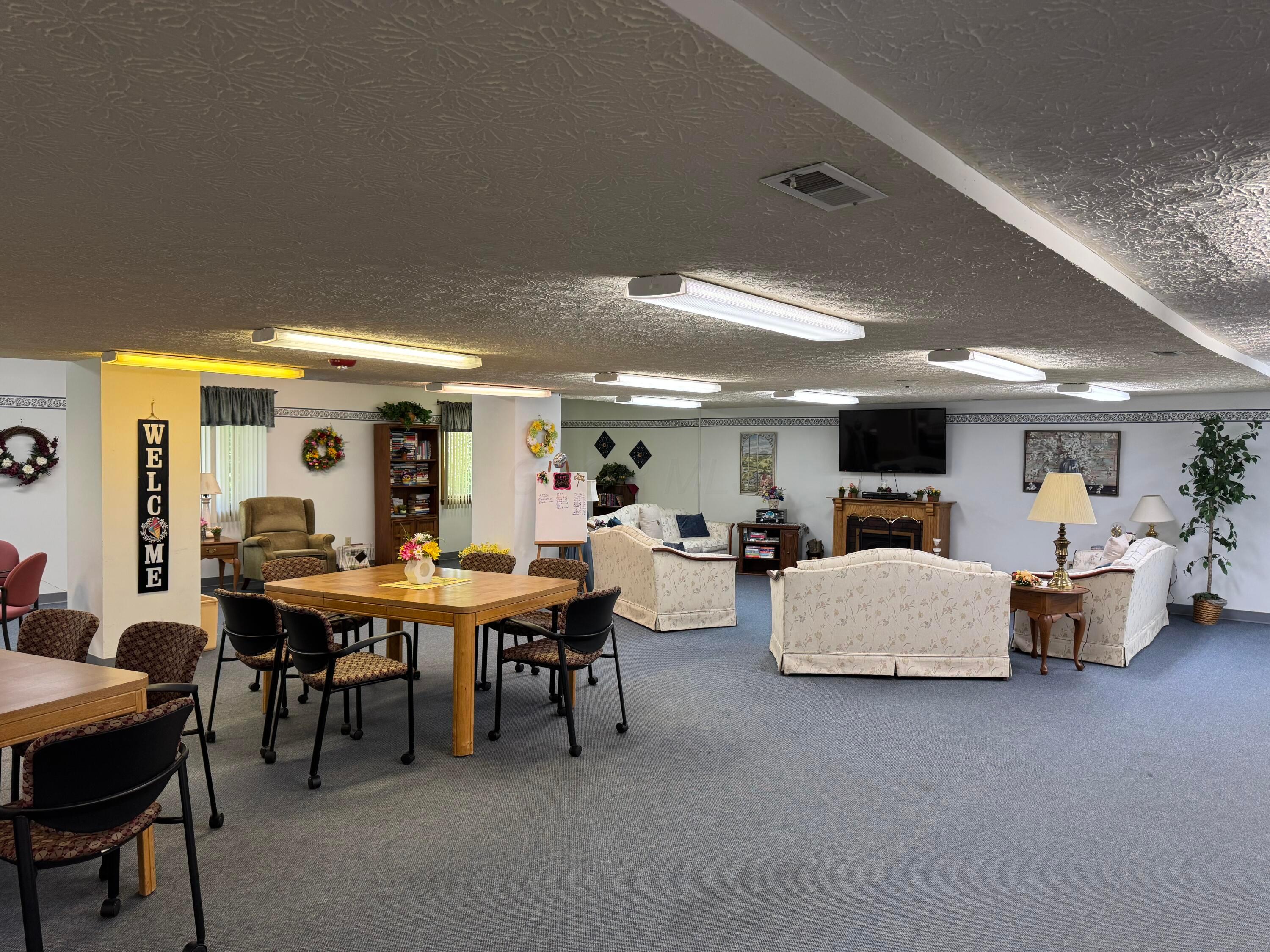 3965 Karl Road, Unit 305 Columbus, OH 43224 - Photo 19 of 20 Common Area