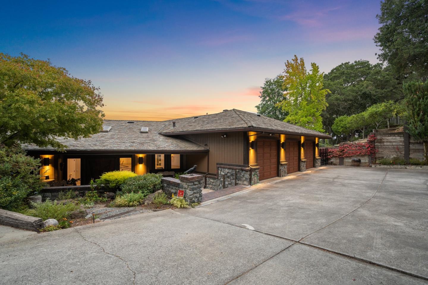 25 Preston Road Woodside, CA 94062 - Photo 59 of 71 a front view of a house with garden