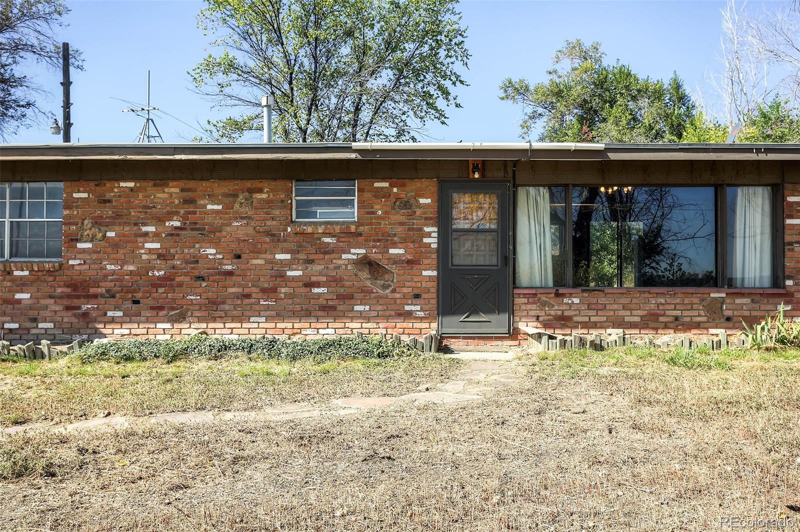 10055 East County Line Road Longmont, CO 80501 - Photo 4 of 28 Gallery Image 4