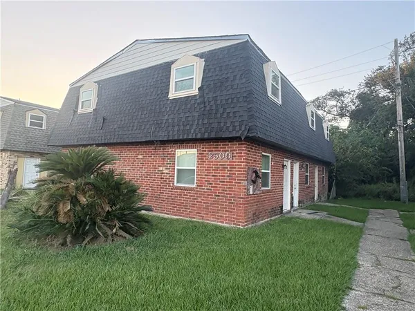 $165,000 | 2500 Jamie Court, Violet, LA 70092