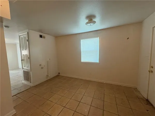 $165,000 | 2500 Jamie Court, Violet, LA 70092