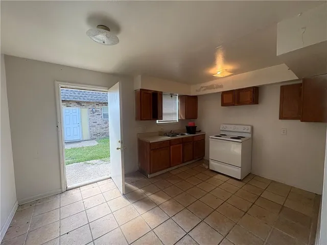 $175,000 | 2500 Jamie Court, Violet, LA 70092