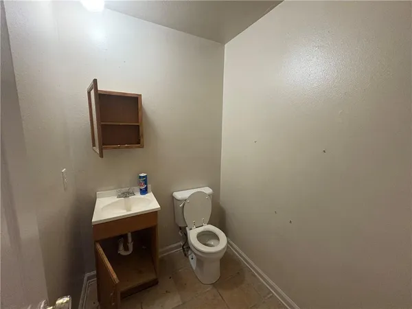 $165,000 | 2500 Jamie Court, Violet, LA 70092
