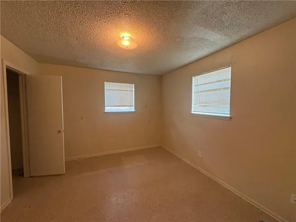 $165,000 | 2500 Jamie Court, Violet, LA 70092