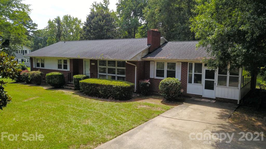 3914 South New Hope Road Gastonia, NC 28056 - Photo 1 of 44 Gallery Image 1