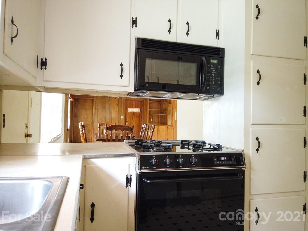 3914 South New Hope Road Gastonia, NC 28056 - Photo 14 of 44 Gallery Image 14