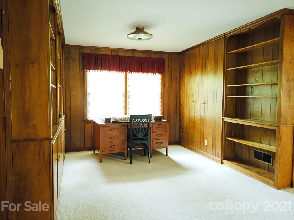 3914 South New Hope Road Gastonia, NC 28056 - Photo 17 of 44 Gallery Image 17